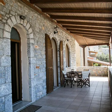 Sophia Limeni Apartments And Studios * Liménion