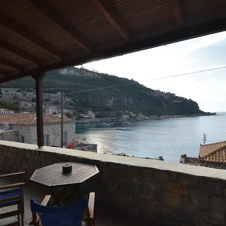 Διαμέρισμα Sophia Limeni Apartments And Studios Liménion